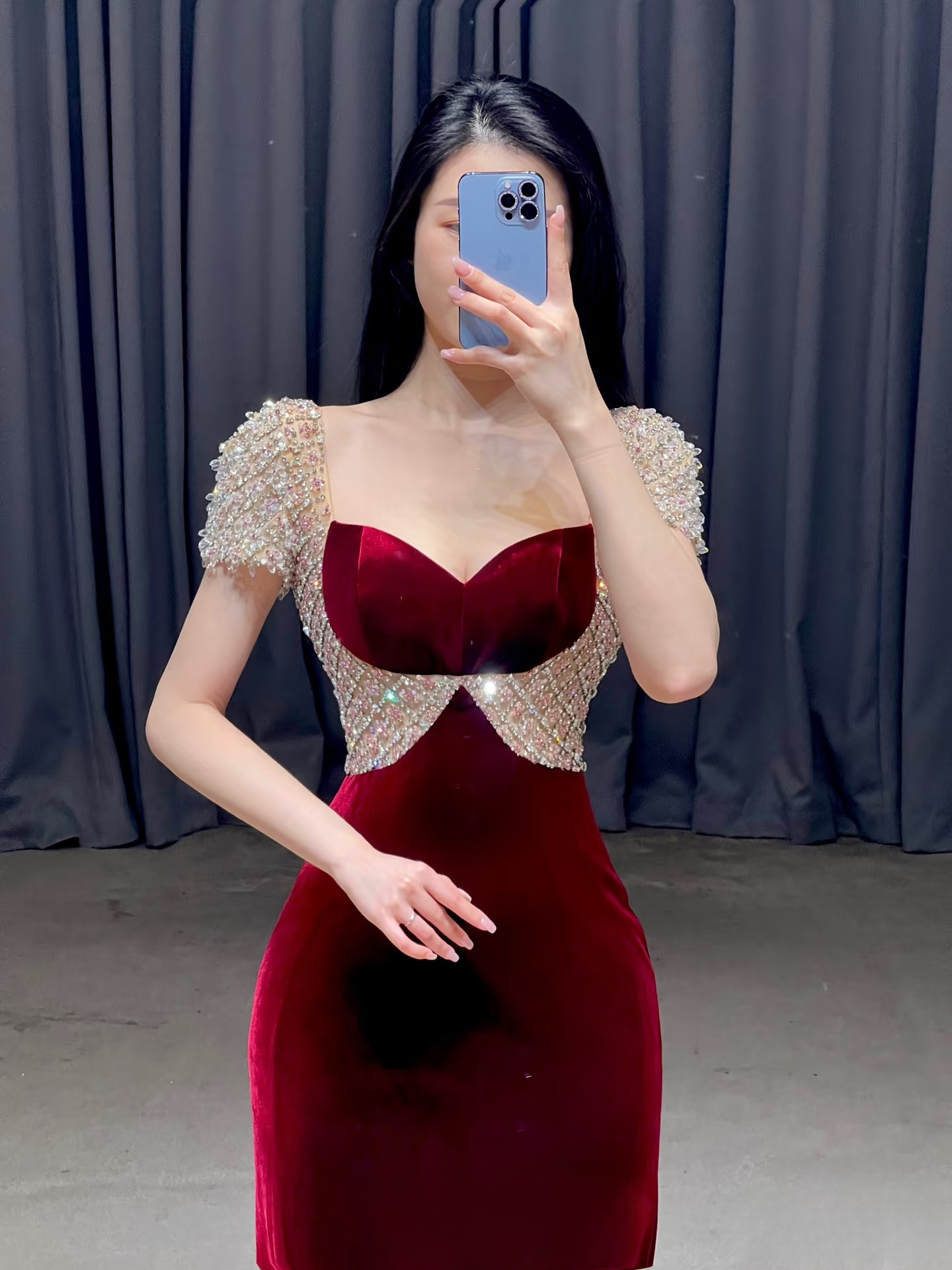 Robe de bal sexy fourreau à col carré bordeaux, longueur au sol, superbe robe de bal d'inspiration princesse, robe de remise de diplôme AU029