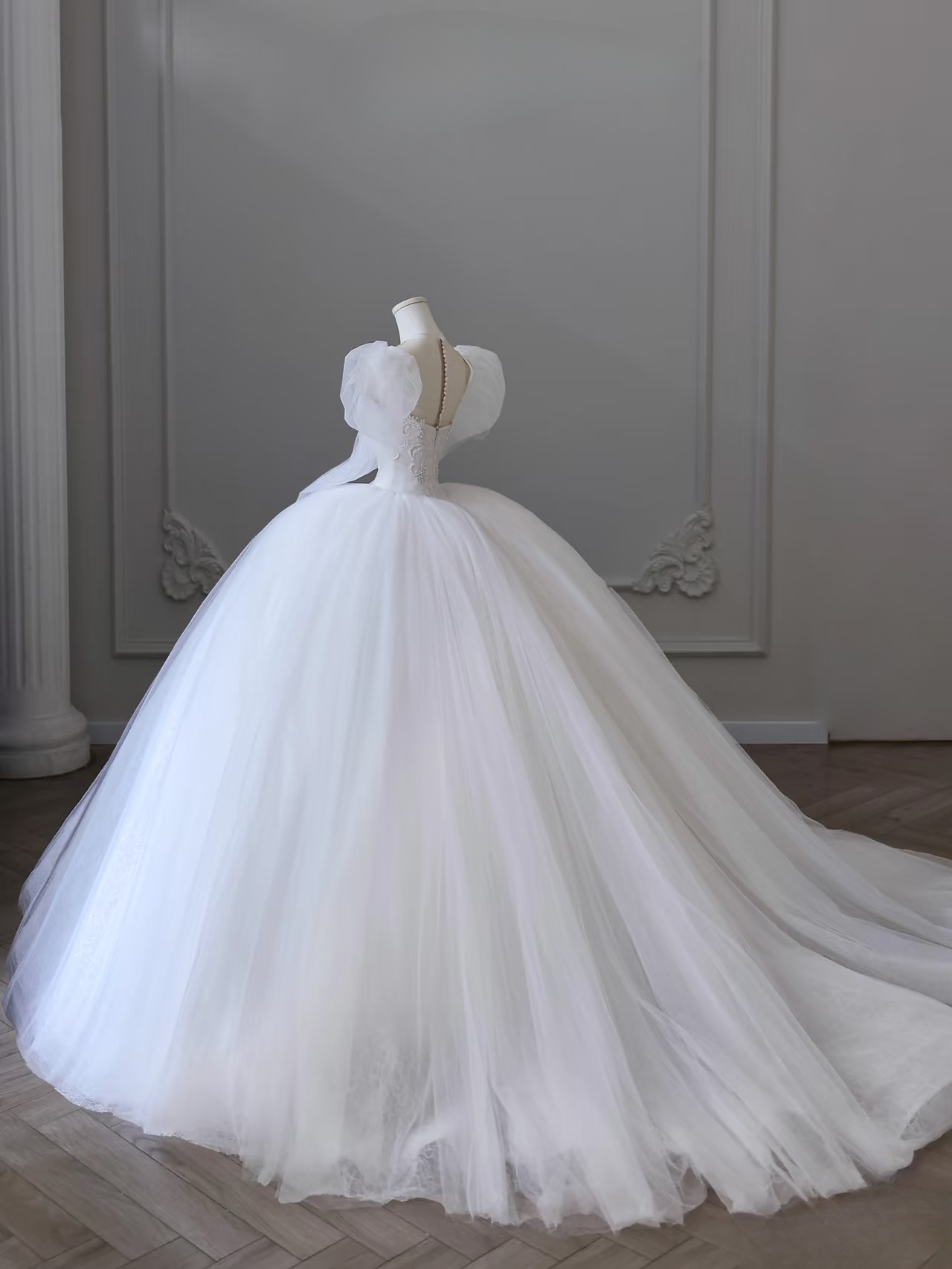 Classic Ball Gown Sweetheart Tulle Lace White Long Wedding Dress Fairy Formal Wedding Dresses AU092
