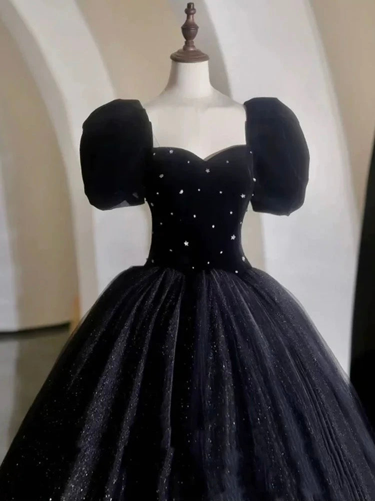 Elegantes Ballkleid mit Herzausschnitt und kurzen Ärmeln, schwarzes Ballkleid, Inspirationsideen, Ballkleider, Partykleid AU215