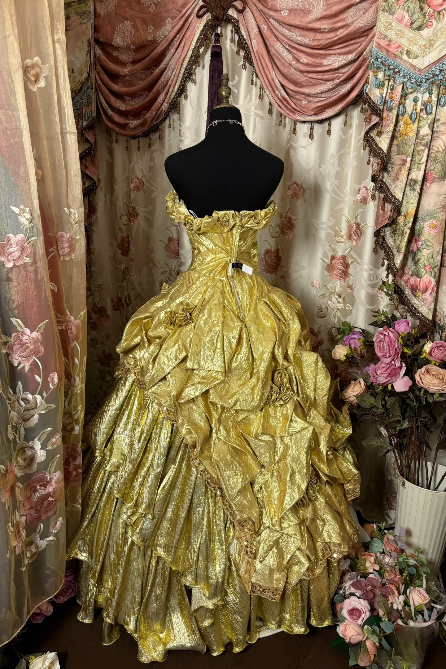Robe de bal vintage bustier dorée ornée de perles, robe de bal longue pour quinceañera, robe d'anniversaire pour les 15 ou 16 ans (AU276)