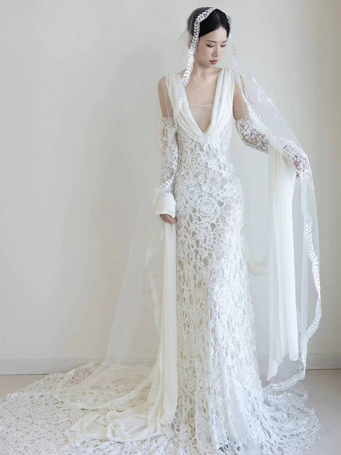 Simple Elegant Mermaid V Neck Lace Wedding Gown Long Fairytale Autumn Wedding Dresses AU344