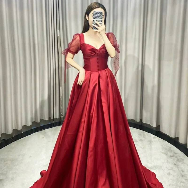 Robe de bal élégante en satin rouge, décolleté en cœur, tenue de soirée pour 21e anniversaire, robe de remise de diplôme, AU434