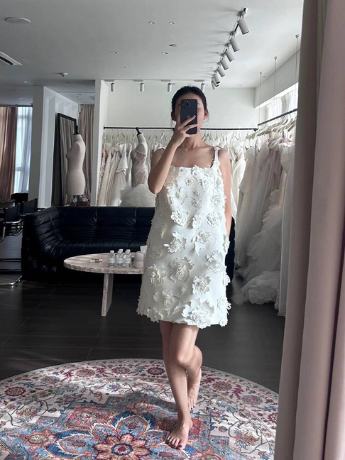 Robe de mariée courte blanche à col carré et coupe trapèze, tenue de mariage de conte de fées, AU509