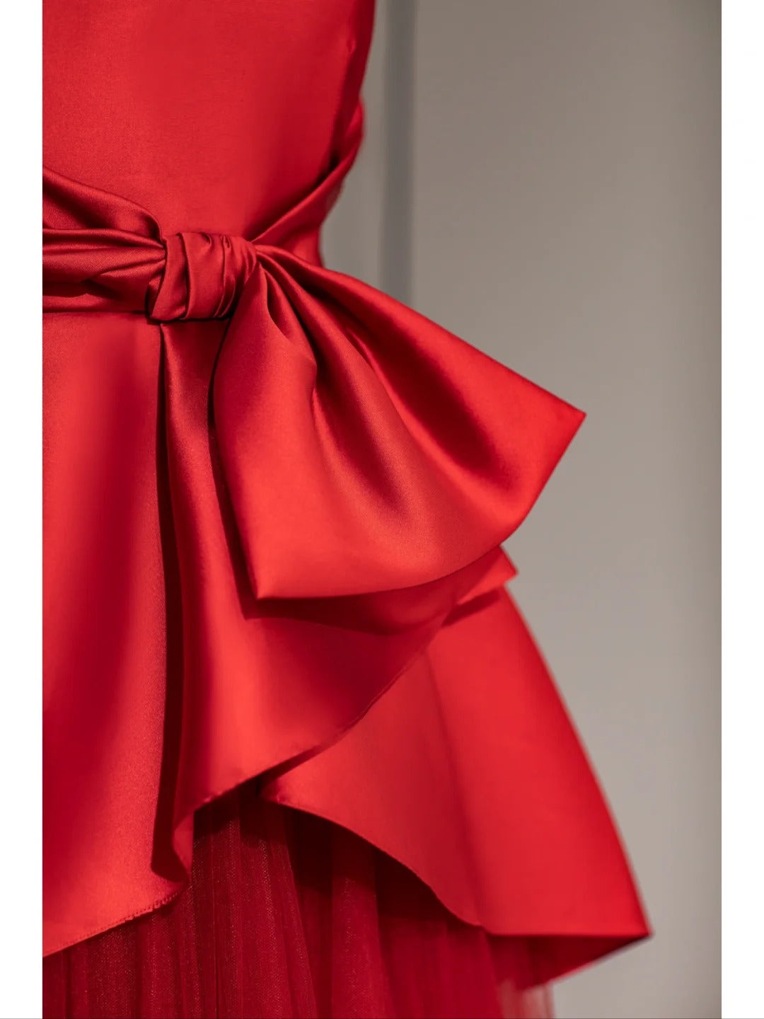 Elegant Ball Gown V Neck Red Tulle Satin Long Prom Dresses Inspo Evening Outfits RB4011
