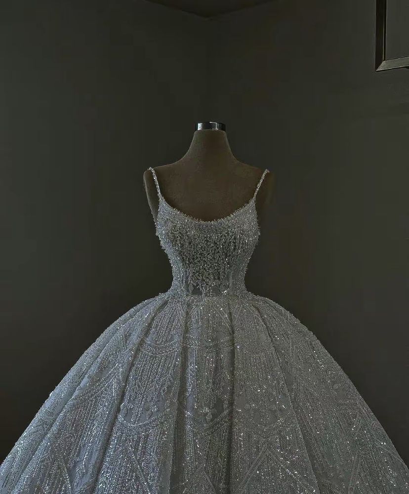 Dreamy Ball Gown Spaghetti Straps Long Sequin White Beads Wedding Dress Fairy Formal Wedding Dresses B123