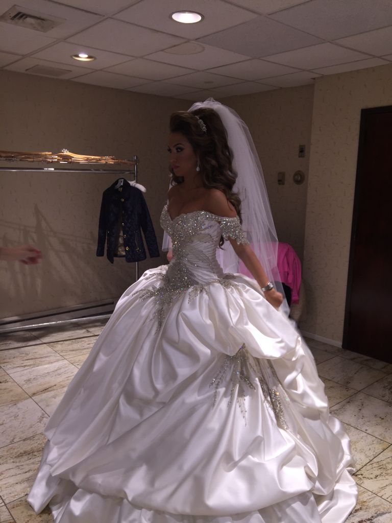 Vintage Ball Gown Off The Shoulder Princess Satin White Wedding Dress Fairytale Wedding Dresses Civil Brides Gowns B187