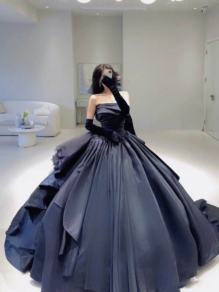 Robe de bal modeste sans bretelles en satin bleu marine, longue, inspiration robes de bal tendance, robe de bal princesse formelle B254