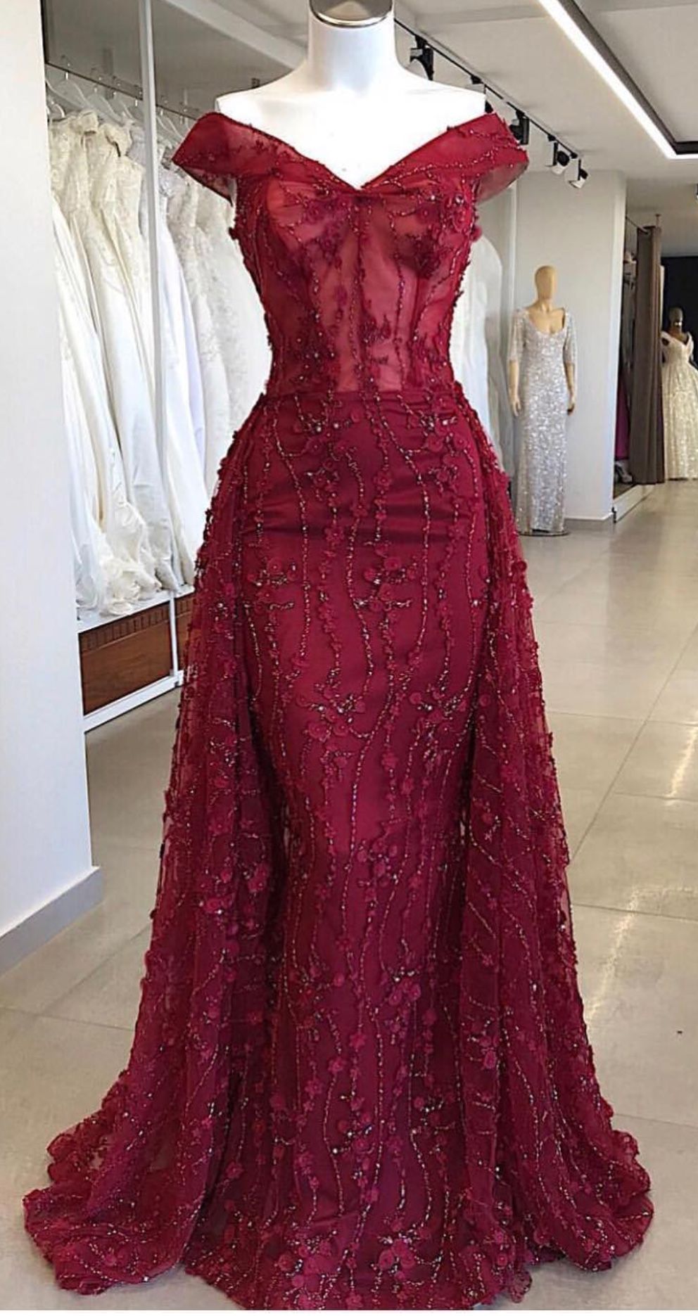 Elegante Meerjungfrau Off The Shoulder Burgund Pailletten Lange Ballkleider Inspiration Trendy Abendkleider Formelles Ballkleid B327