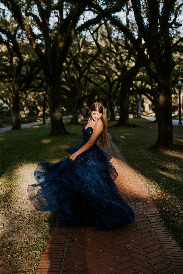 Bescheidenes Ballkleid Schatz Marineblau Tüll Spitze Ballkleider Partykleid Prinzessin Abschlusskleid B460