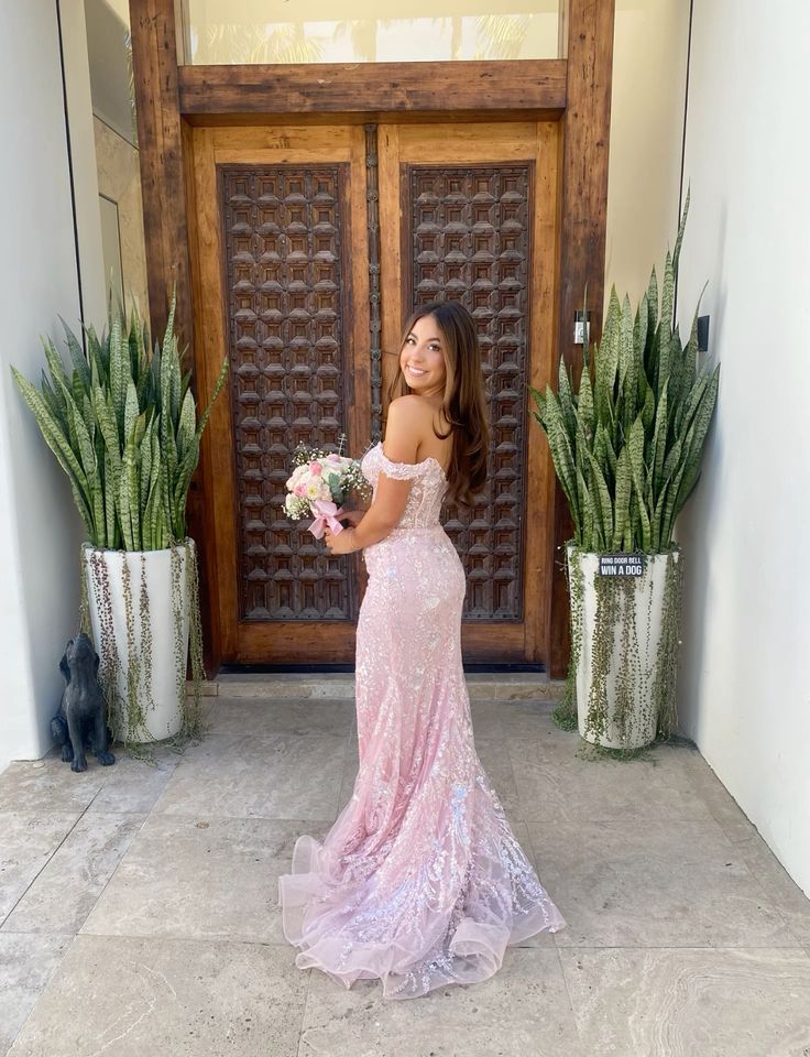 Modest Mermaid Off The Shoulder Light Pink Lace Long Prom Dresses Party Dress 20th Birthday Outfits Graduation Dress B554