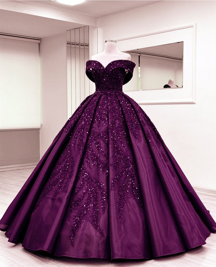 Robe de bal modeste en satin violet foncé, épaules dénudées, robe de soirée formelle, robe longue pour 16 ans, B593