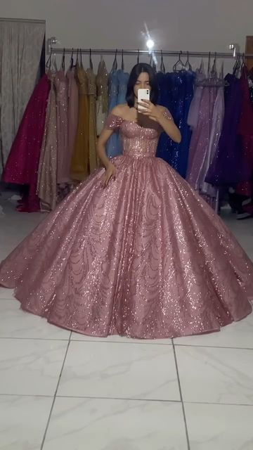 Bescheidene Quinceanera-Kleider Ballkleid aus der Schulter Pailletten rosa Geburtstagskleider Vestidos de 15 Anos Formale Party lange süße 15 16 Kleid B605