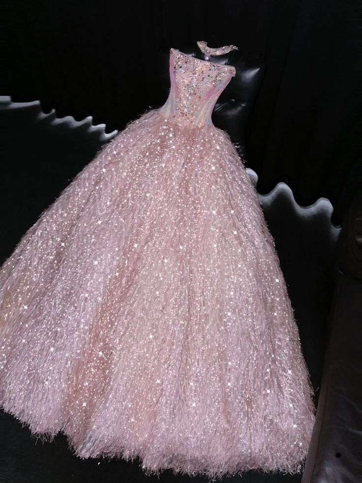 Charmantes Ballkleid, trägerlos, rosa, Ballkleider, Inspiration, tiefe Taille, Partykleid, Prinzessin, Abschlusskleid B616