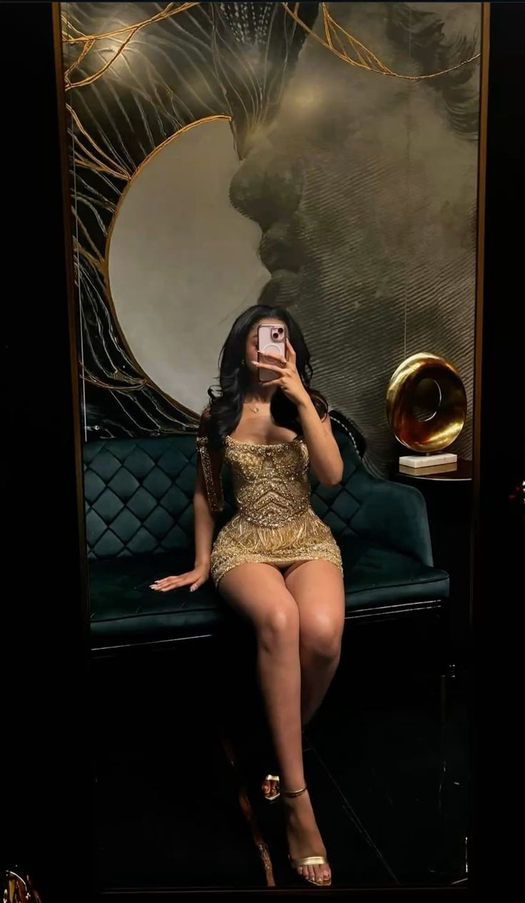 Unique Sheath Strapless Gold Sequins Short 18th Birthday Dress Freshman Homecoming Dresses Cocktail Gown B688