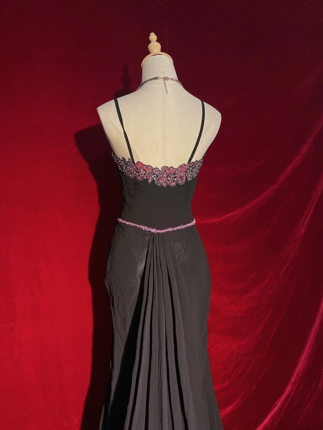 Belles robes de bal sirène à fines bretelles en mousseline rose et noire avec perles, longues tenues de soirée N3396