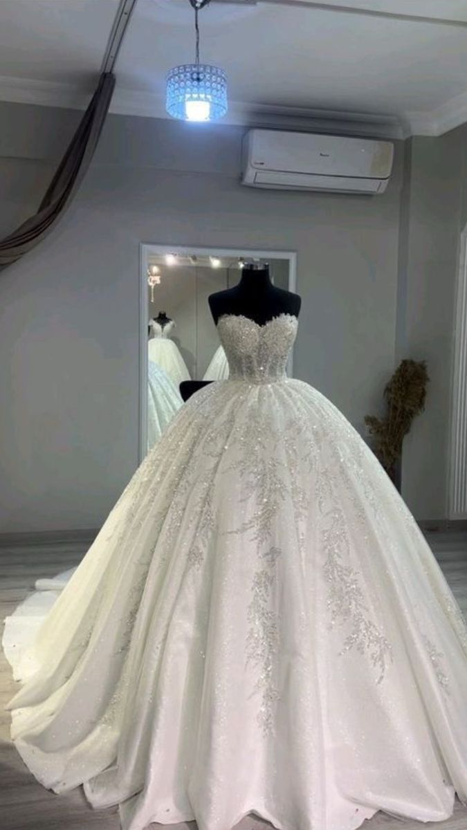 Robe de mariée luxueuse en tulle à paillettes et décolleté en cœur, style conte de fées, longue, RB2834