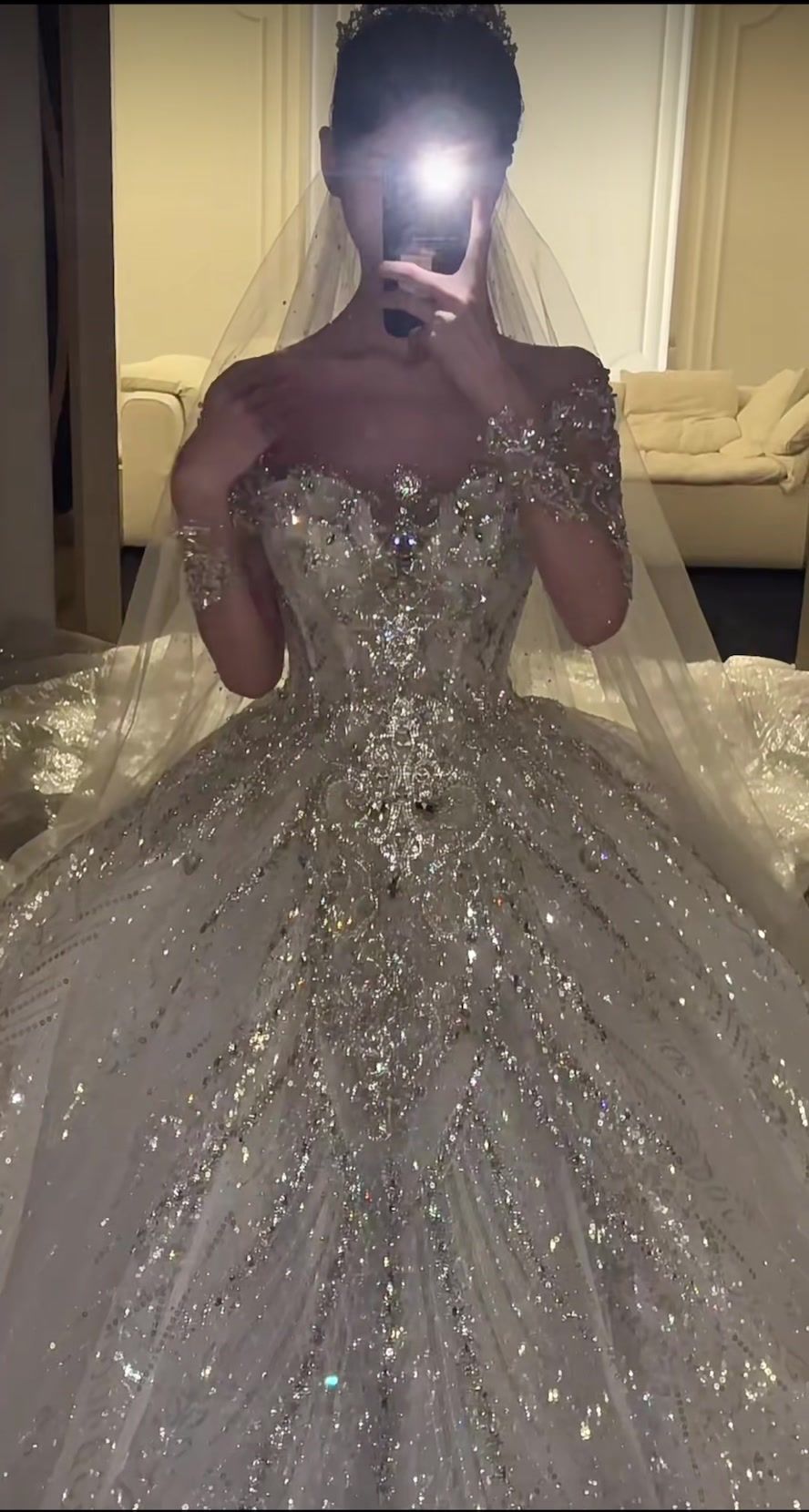 Sparkly Ball Gown Off The Shoulder Sequins Silver Beads Wedding Dress Styles Long Fairytale Brides Gown Wedding Dresses Ideas RB2847