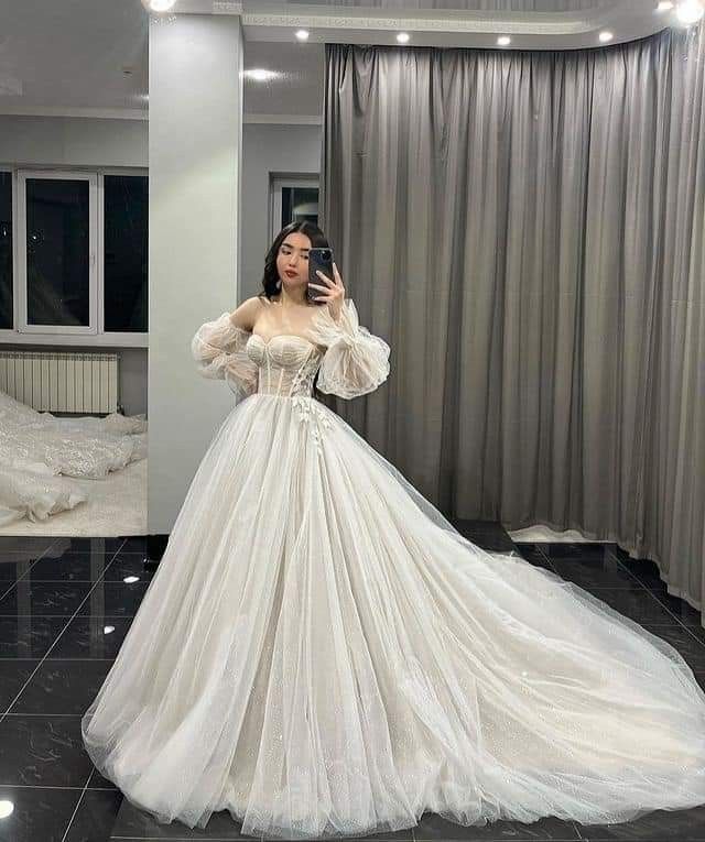 Robe de mariée unique en tulle et dentelle, décolleté en cœur, style conte de fées, longue, RB2854