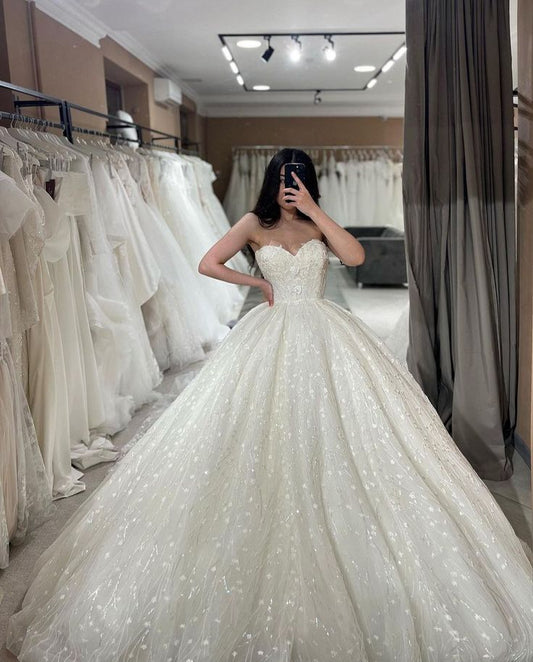 Modest Ball Gown Sweetheart Lace White Fitted Wedding Dress Styles Long Bride Gown Wedding Dresses Ideas DH2888
