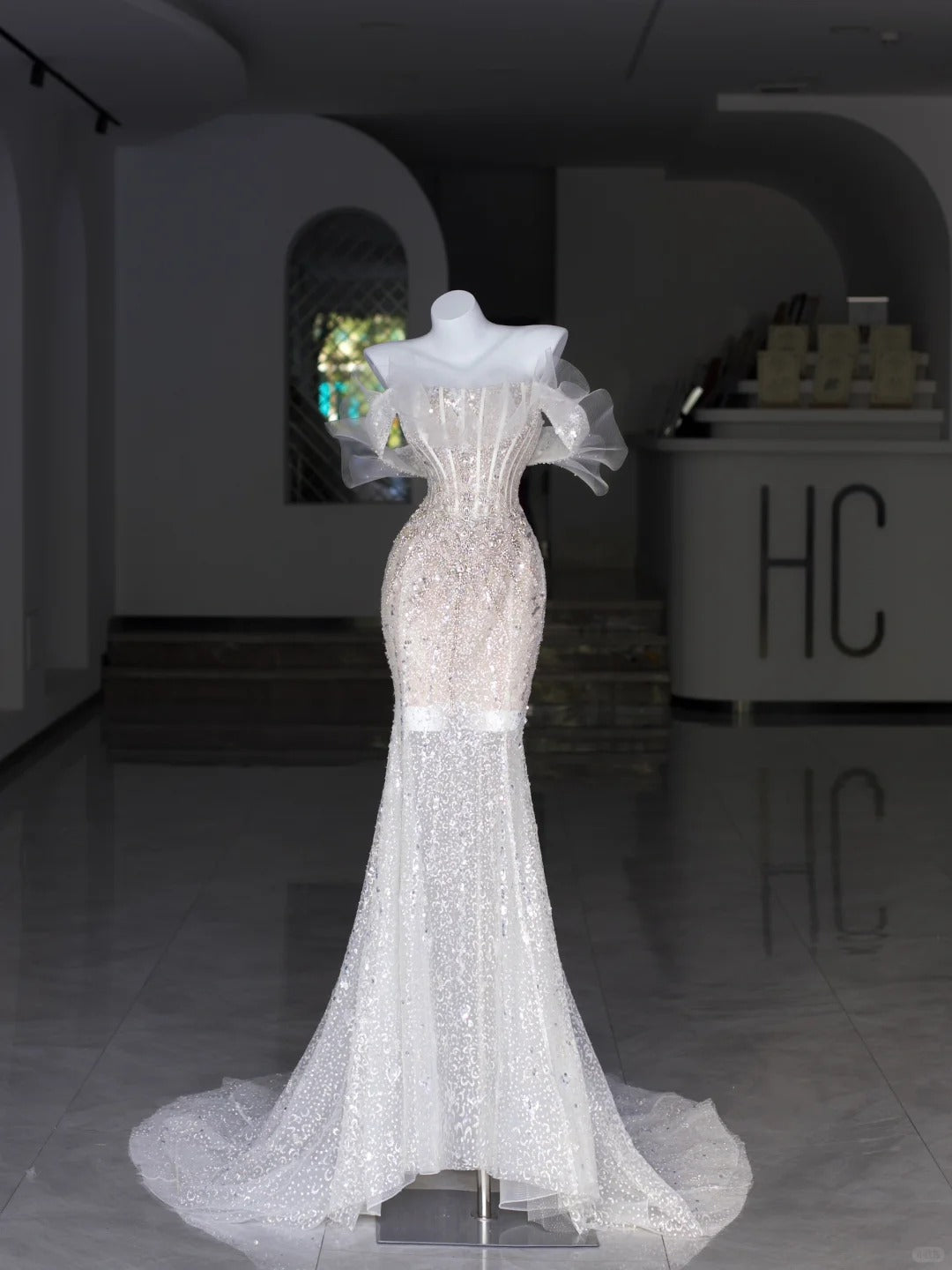 Robes de mariée modestes sirène épaules dénudées bustier perlé de sequins blancs longue robe de mariée N2989