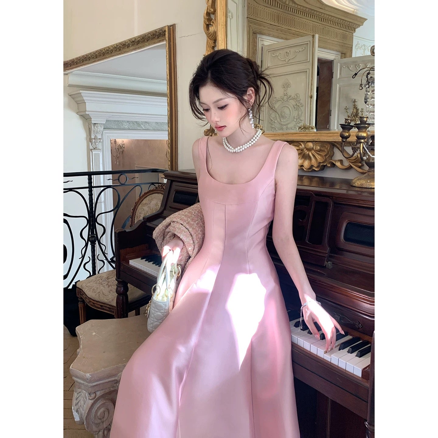 Einfaches A-Linien-Kleid mit quadratischem Ausschnitt aus Satin in Pink, inspiriert von Brautjungfernkleidern, für Hochzeiten und Abschlussbälle N2097