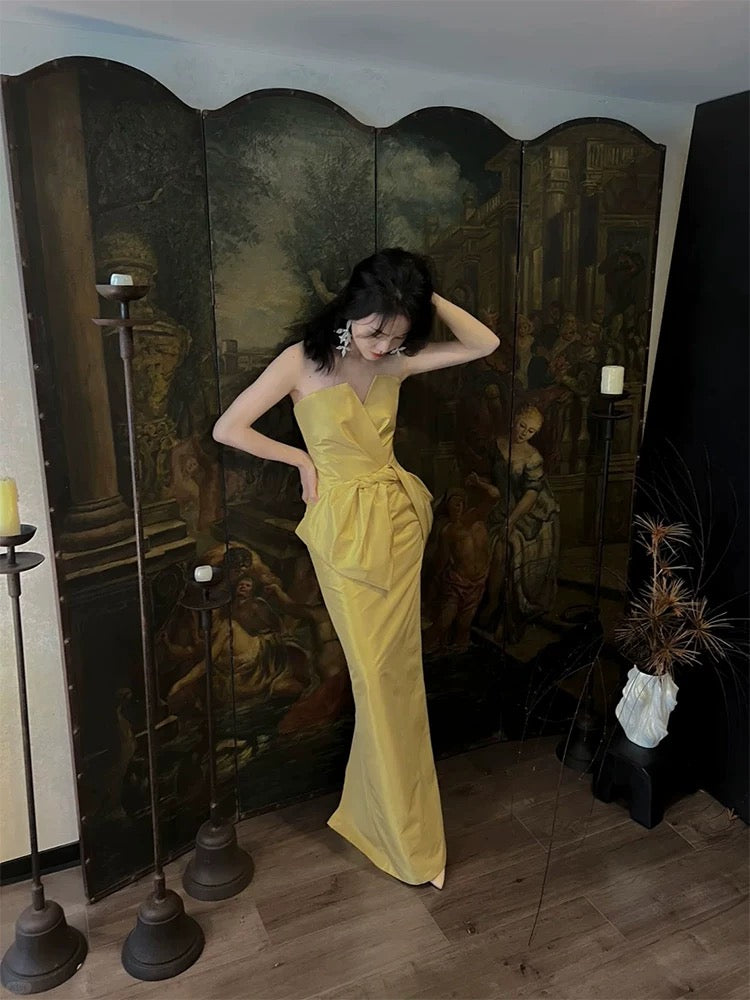 Sexy Abschlussballkleider Meerjungfrau Sweetheart Goldener Satin Ärmellos Langes Abendkleid N3952