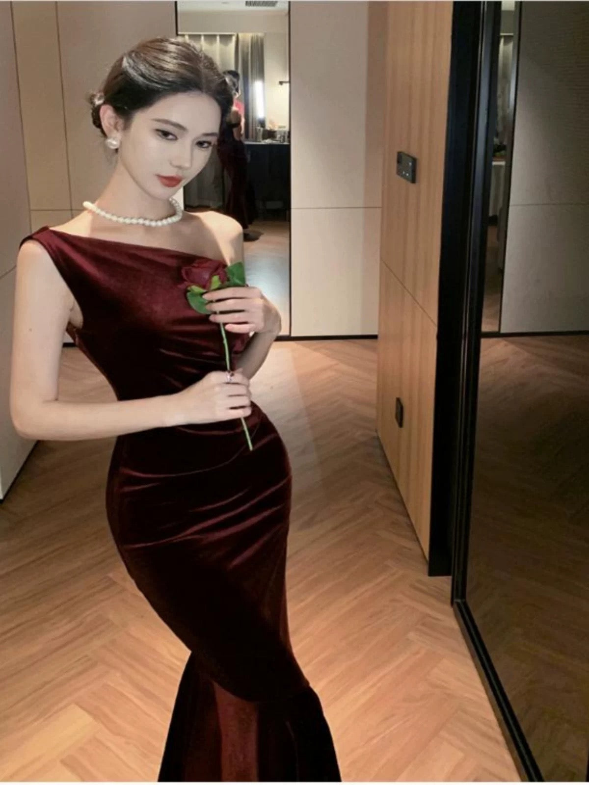 Schlichte Ballkleider Meerjungfrau One-Shoulder Burgund Samt Abendkleid Formelles Langes Formelles Kleid N3998
