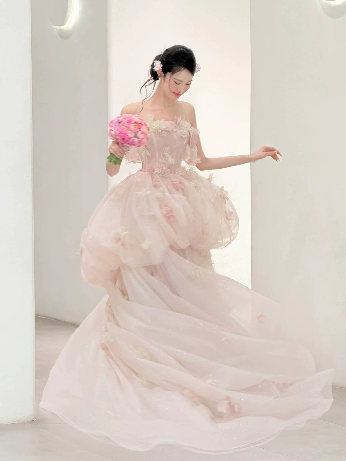 Glittery Prom Dress Ball Gown Strapless Tulle Pink With Flowers Floor Length Quinceanera Dresses Party Formal Outfits RB5236