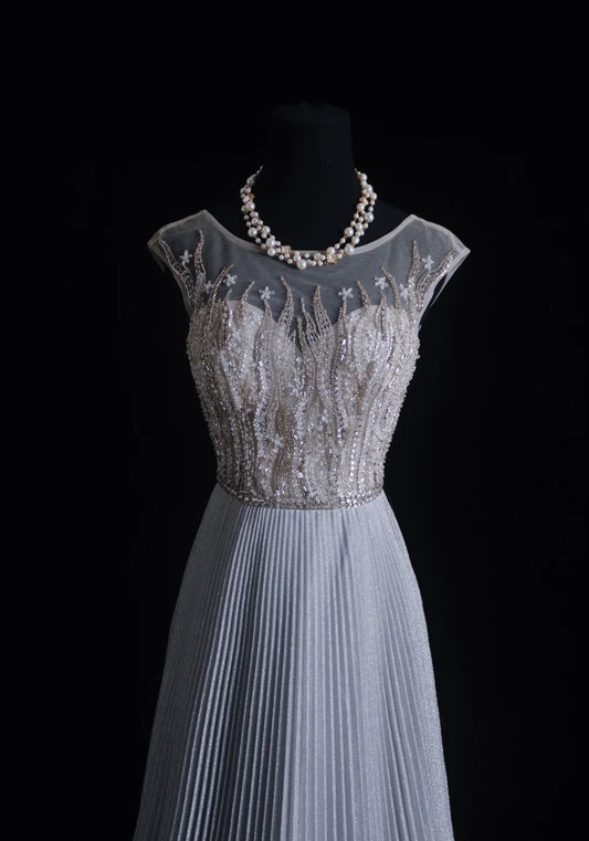 Vintage Prom Dresses Aesthetic A line Scoop Neck Silver Gray Pleated With Beaded Bodice Inspo Formal Party Gown N167