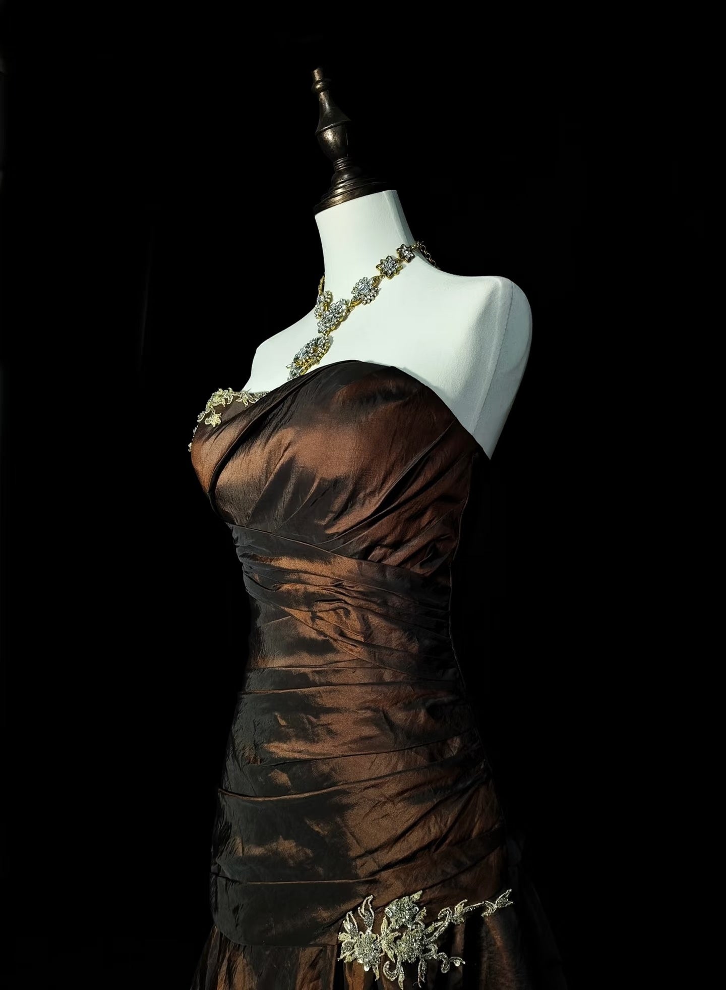 Robe de soirée longue en taffetas vert avec décolleté cœur et dentelle, robe de bal en taffetas vert N1780