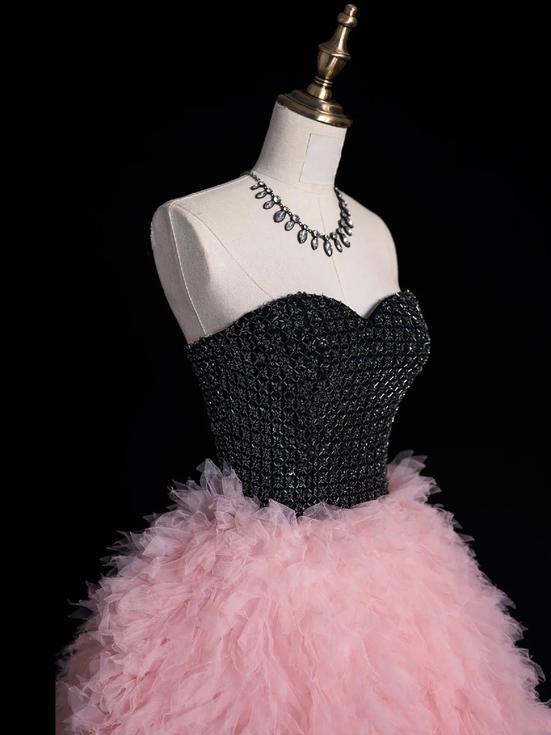 Wunderschönes Ballkleid mit Herzausschnitt aus Tüll, langes rosa Abiballkleid, formelles Abendkleid, Inspiration für ein Abendoutfit N239