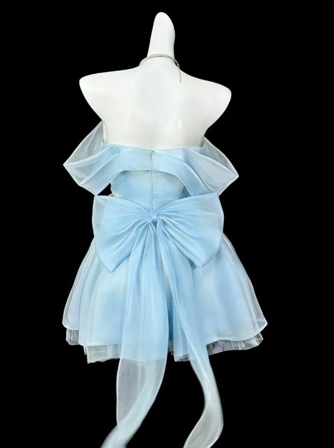 Einzigartige Ballkleider schulterfrei hellblau kurz Mini Party Abschlussfeier Homecoming Kleider N4419