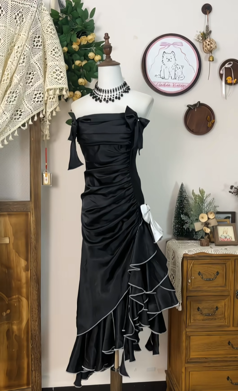 Vintage Etuikleid Trägerlos Schwarz Satin Senior Hoco Hof Abiballkleid Homecoming Kleider N4581