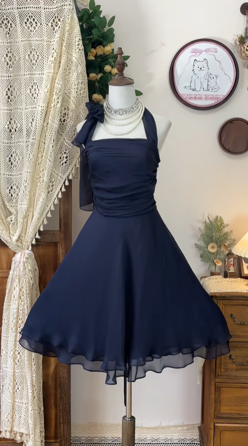 Elegantes A-Linien-Neckholder Chiffon Marineblau Tanz Abschlussfeier Kurzes Formelles Abschlussball Inspo Homecoming Kleid N4593
