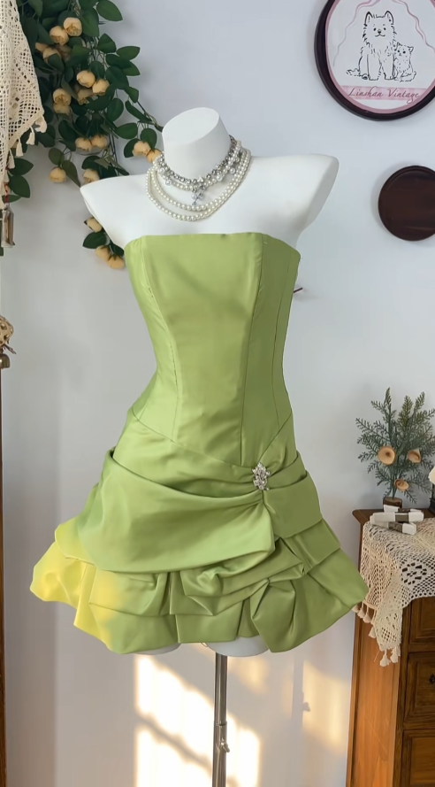 Cute Sheath Strapless Sage Green Satin Senior Formal Graduation Inspo Homecoming Dresses N4610