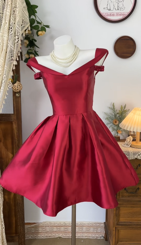 Robes de bal simples, épaules dénudées, bordeaux, danse, senior, courtes, inspiration, bal de promo, inspiration, robes de retour à la maison N4619