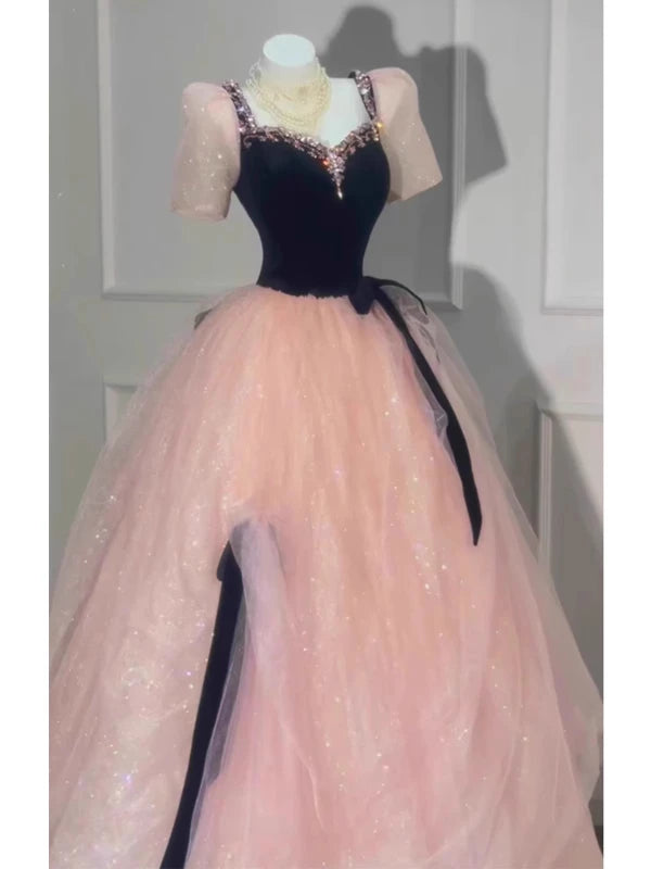 Prinzessinnen-Ballkleid mit Herzausschnitt, kurzen Ärmeln und rosa Tüll-Oberteil – Inspiration für lange Partykleider und Outfits zum 20. Geburtstag AB2267