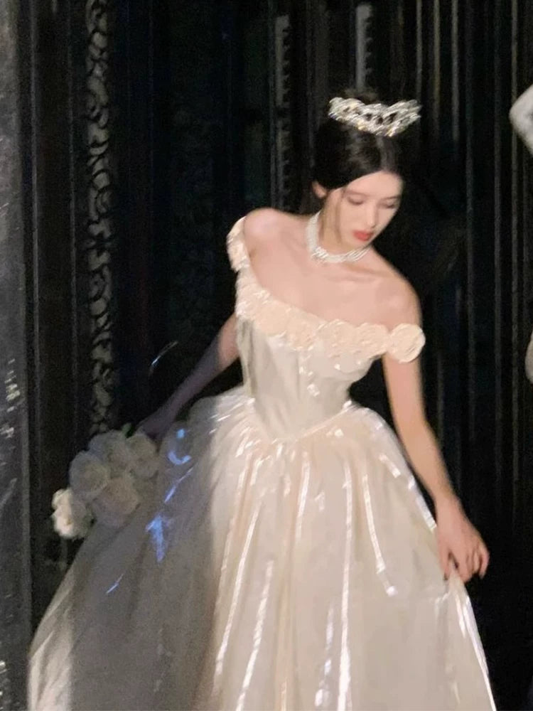 Prinzessinnen-Ballkleid, schulterfrei, Champagnerfarben, Inspiration für lange Party-Nachtkleider, Outfits zum 18. Geburtstag AB2231