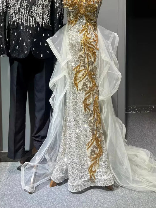 Robe de bal sirène scintillante à décolleté cœur et sequins dorés - Inspiration robes de soirée longues - Tenues pour un 19e anniversaire AB2260