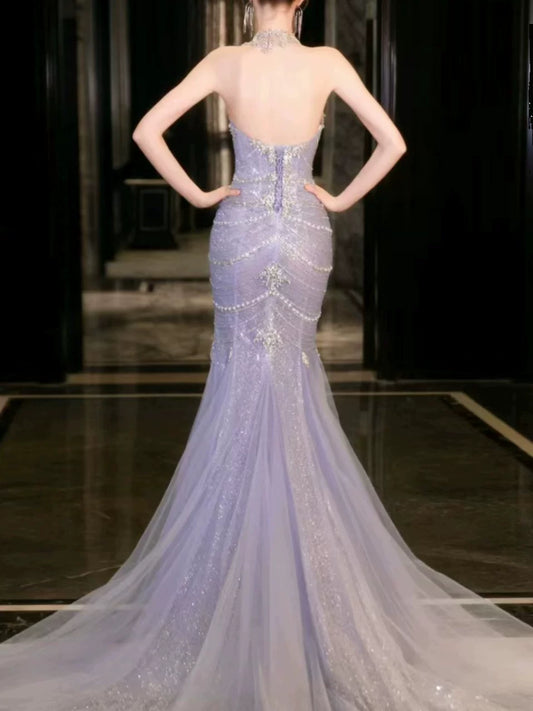 Elegantes, trägerloses, lilafarbenes Pailletten-Abendkleid im Meerjungfrauenstil – Inspiration für lange Partykleider und Outfits zum 21. Geburtstag AB2284