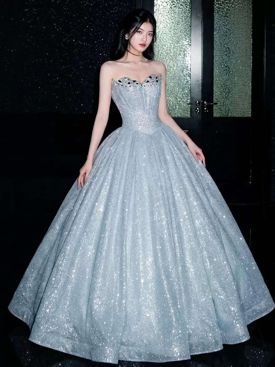 Robe de bal scintillante 2026, sans bretelles, sequins bleus, inspiration pour les bals de fin d'année, robes de soirée longues, tenues pour un 19e anniversaire AB2265