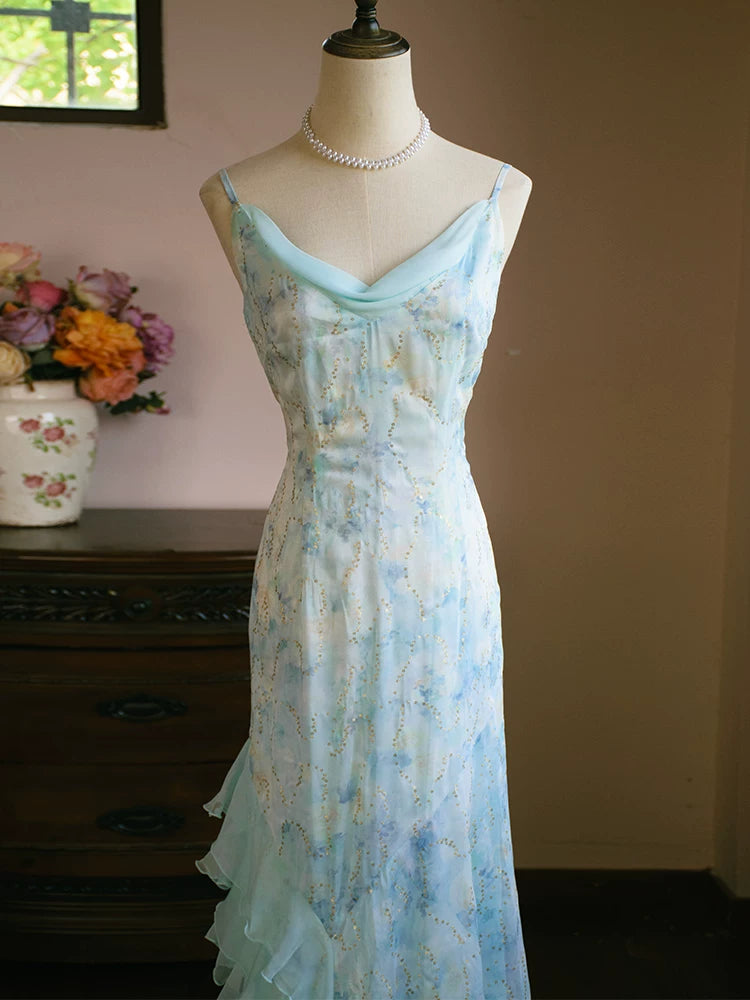 Vintage 1960er Jahre A-Linien-Kleid aus hellblauem Chiffon mit Spaghettiträgern – Inspiration für lange Party-Abendkleider, Outfits zum 18. Geburtstag AB2386