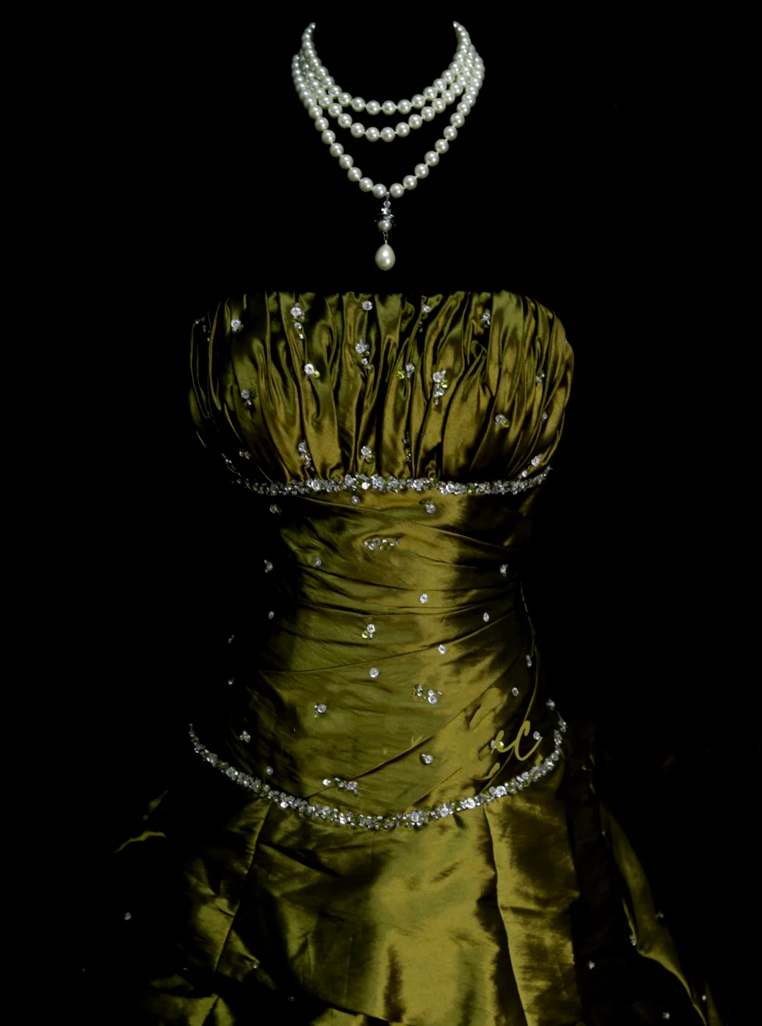 Charming Ball Gown Strapless Olive Green Taffeta With Beadings Long Prom Dresses Party Dress For Women OB003