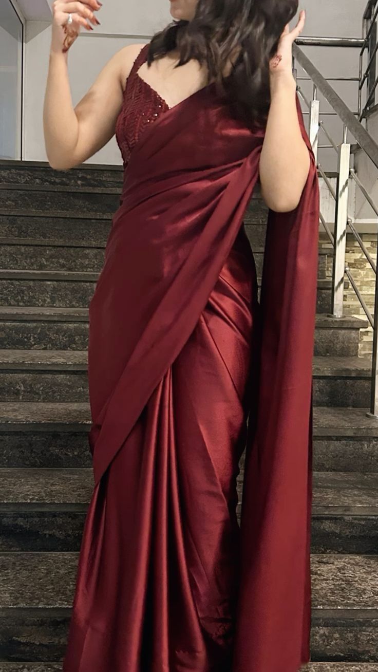 Robe de bal longue en satin bordeaux, élégante, décolleté en cœur, style sirène, tenue d'anniversaire, RA012