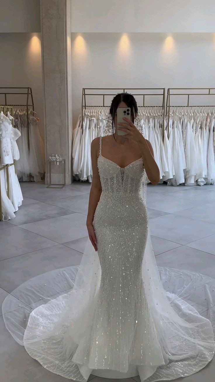 Vintage Mermaid Spaghetti Strap Sleeveless Sequin Fitted Beaded Long Wedding Dress Bride Gown Wedding Dresses RA016