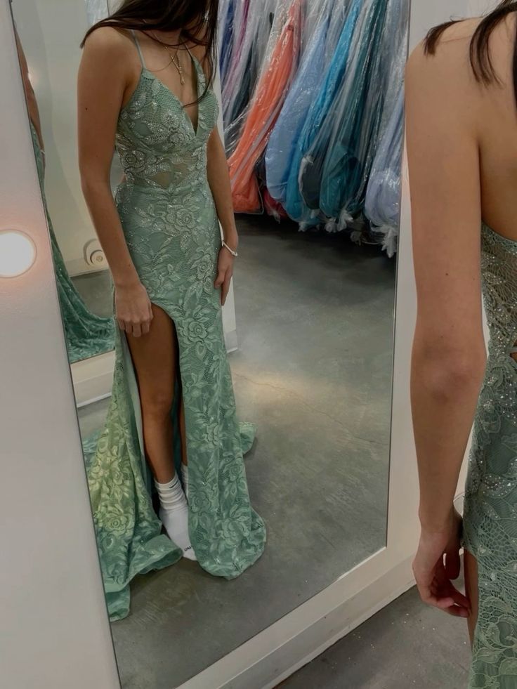 Modern Mermaid Spaghetti Straps Green Lace Slit Prom Dresses Formal Dress 18th Birthday Outfits Prom Gown RA044