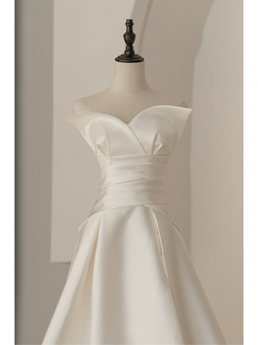 Elegant Modest Ball Gown Strapless Sleeveless White Satin Wedding Dress Styles Long Bridal Gown Wedding Gowns RB1068