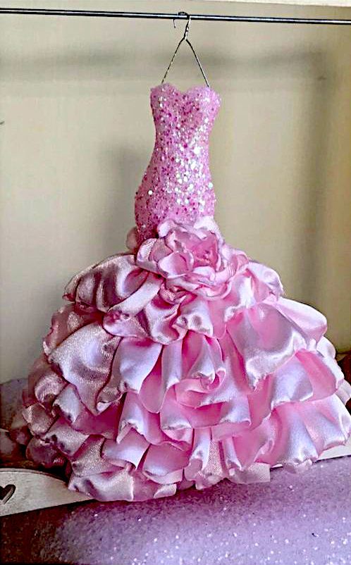 Robe de bal longue en satin rose, style sirène, décolleté en cœur, intemporelle, inspiration robe de soirée, robes de bal RB1952
