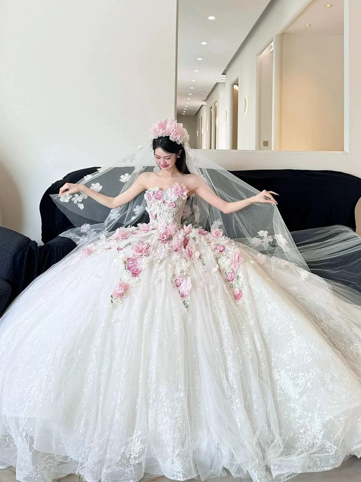 Robe de bal mignonne en tulle et dentelle blanche, décolleté en cœur, longue, motif floral, pour Quinceanera, Sweet 15/16, RB2216
