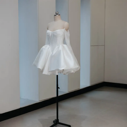 Simple Ball Gown Sweetheart Sleeveless Fitted Corset White Short Wedding Dress Bride Gowns Satin Summer Wedding Dresses RB2027
